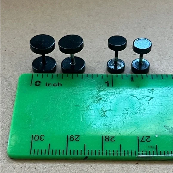 Black Double Flare Plugs - Picture 2 of 3